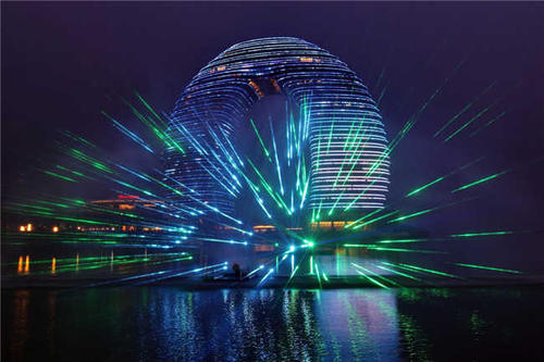 城市亮化工程設(shè)計是如何表現(xiàn)